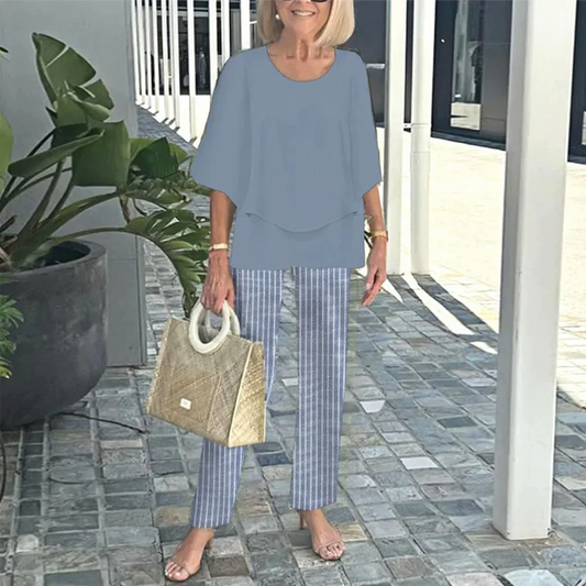 Sieviešu rakstainu bikšu un blūzes komplekts