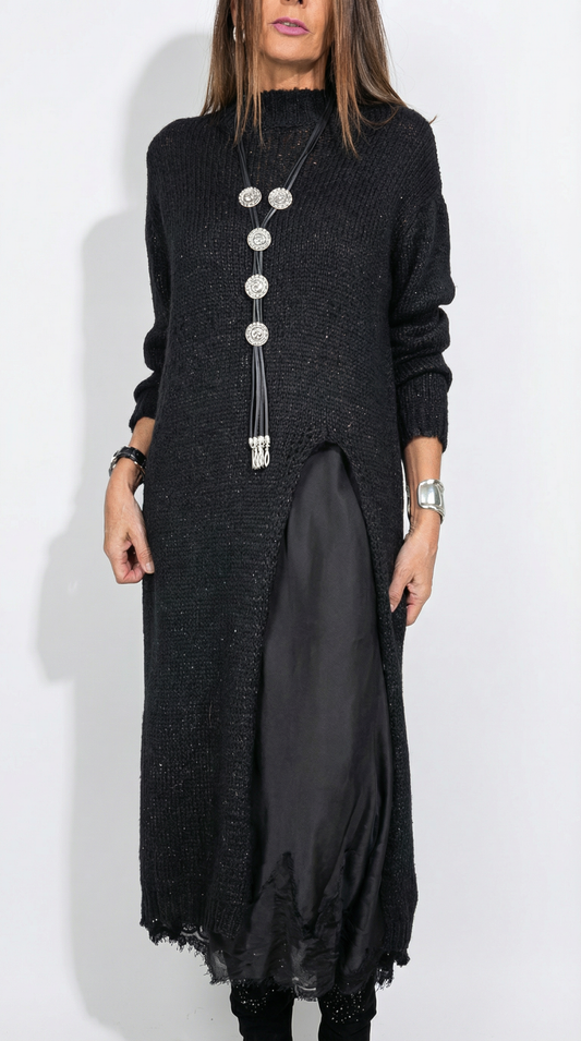 Sieviešu kleitas bez lencītēm un džempera kostīms